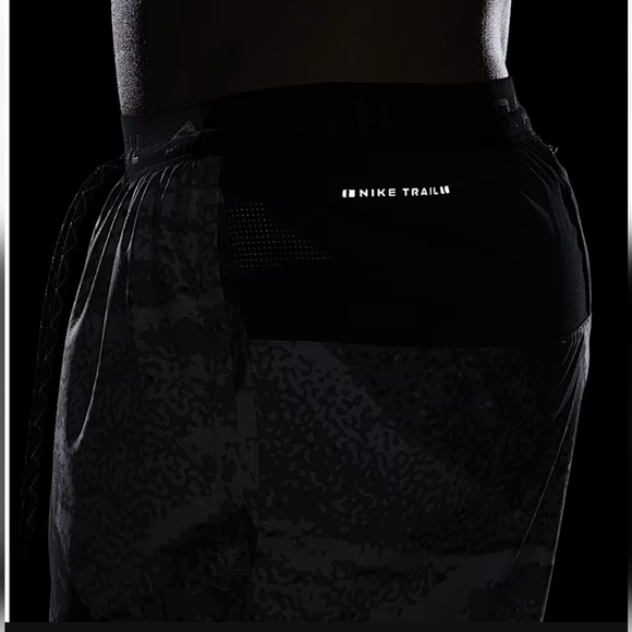 Nike Trail Stride shorts Size Large New with tags Black and gray - Picture 8 of 17